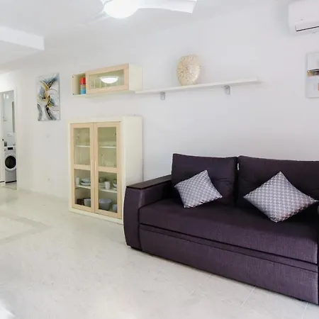 Playa Del Cura Apartment